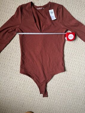 Abercrombie & Fitch Rust Brown Long Sleeve V-Neck Bodysuit